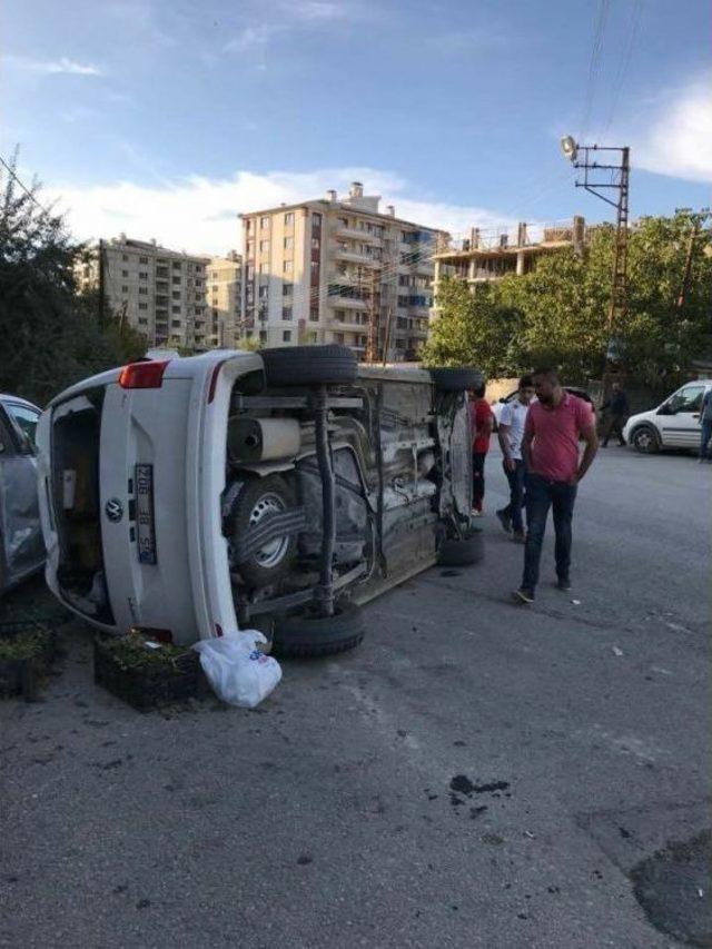 Van’da Trafik Kazası; 1 Yaralı