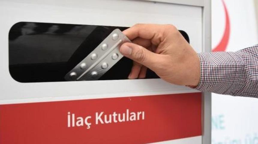 Edirne'de 1 Ton Tarihi Geçmiş Ilaç Toplandı