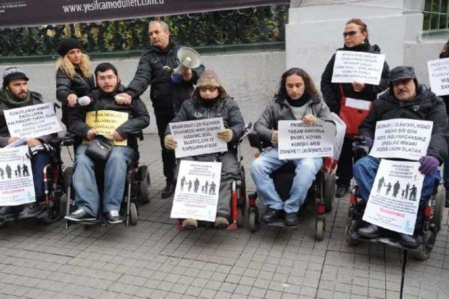 Engelliler;"engelleri kaldırmayan belediyeleri, utandırma cezasına mahkum ediyoruz" 3