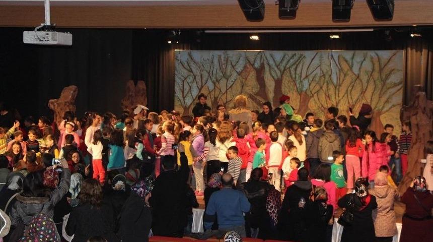 &Ccedil;evre &Ccedil;ocuk Tiyatrosu Erzurum&rsquo;da