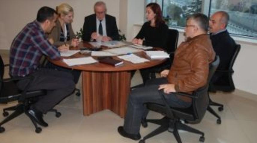 K&ouml;rfez Belediyesi, Yemek Yardımı İhalesini Ger&ccedil;ekleştirdi