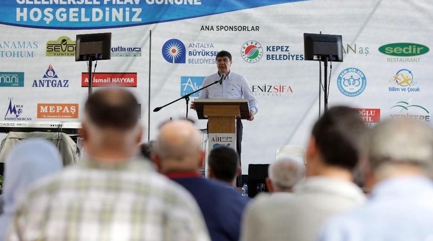 Türel: “turistler Ulu Cami’yi Görmek İçin Sıraya Girecek”