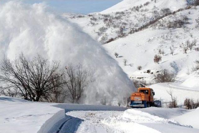 Bing&ouml;l de 100 K&ouml;y Yolu Ulaşıma Kapalı 1