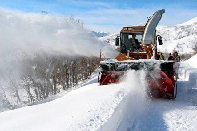 Bing&ouml;l de 100 K&ouml;y Yolu Ulaşıma Kapalı 3