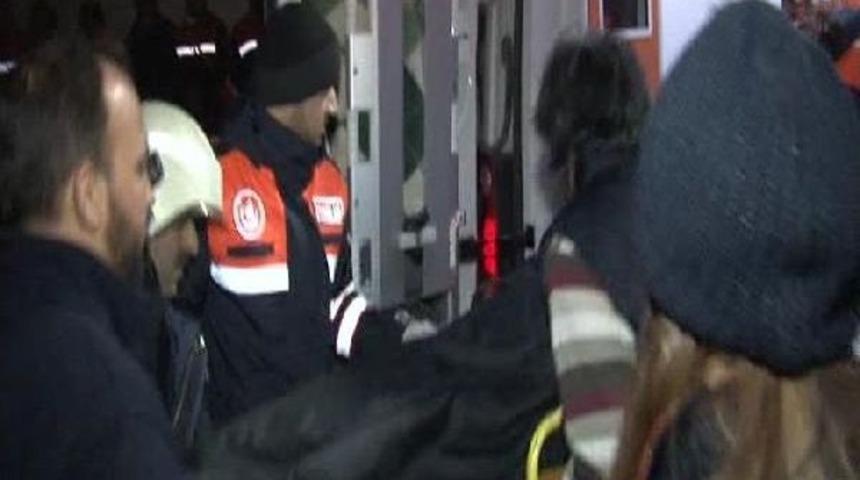 Beylikd&uuml;z&uuml;'ndeki Yangında Anne Ile 35 Yaşındaki Kızı &Ouml;ld&uuml;