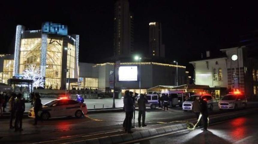 İstanbul'da 'ş&uuml;pheli Paket' Alarmı