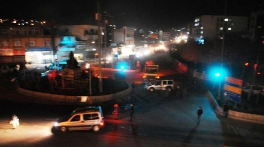 Cizre&rsquo;de Olaylı Gece: 1 Yaralı