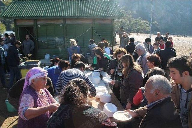 İztuzu&rsquo;nda Keşkek Coşkusu 1