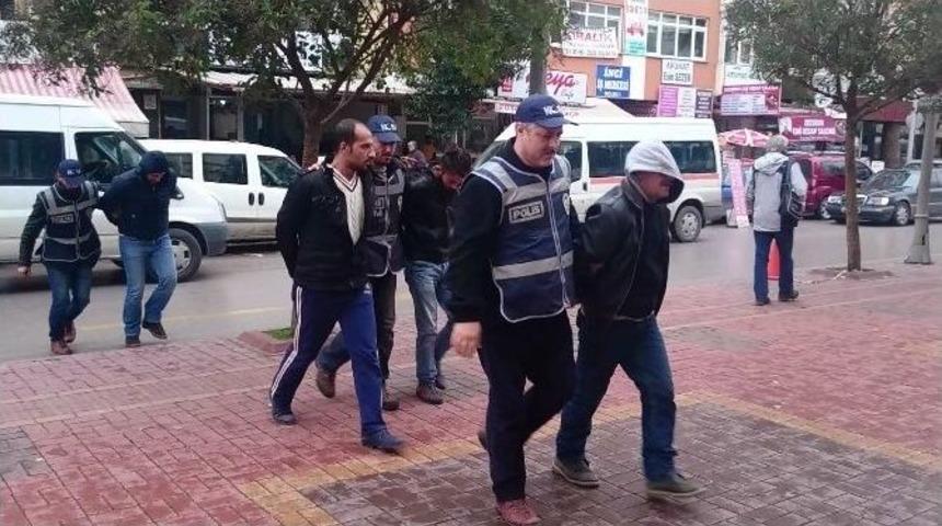 Kocaeli&rsquo;de Torbacı Operasyonu: 6 G&ouml;zaltı