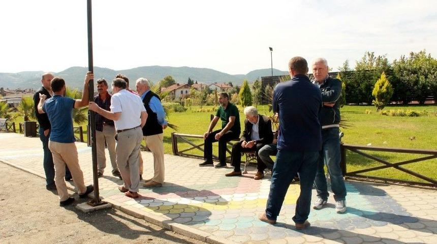 Yalova&rsquo;da Alabora Olan Teknede Kaybolan Şahıs İ&ccedil;in Umutlu Bekleyiş S&uuml;r&uuml;yor