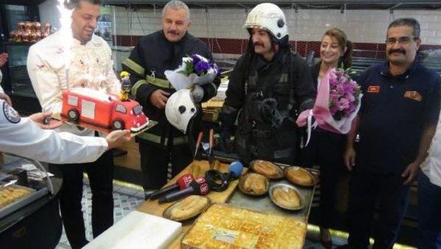 İtfaiyecilere 'yangın' Ihbarlı Börekli Kutlama