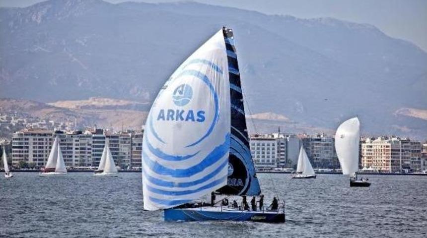 K&ouml;rfez'de Arkas Zirvede