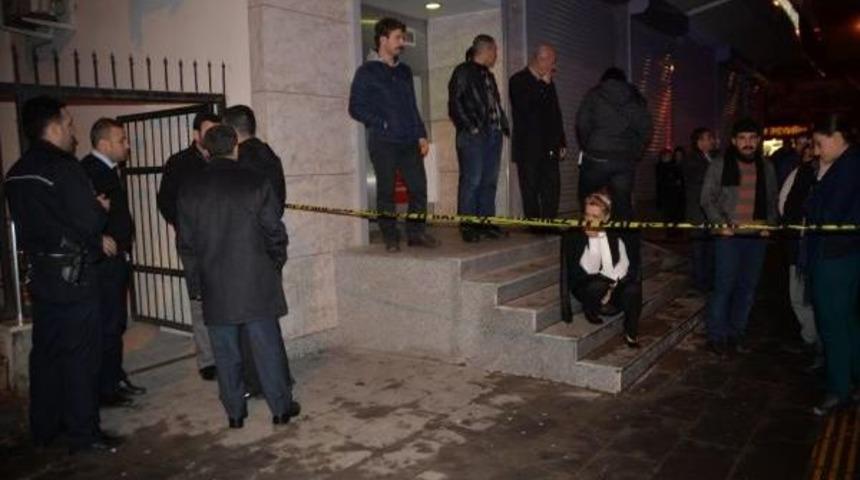 Temizlik personeli banka deposunda kendini astı