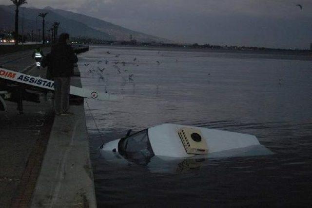 Minibüs Denize Uçtu, Sürücü Kurtuldu