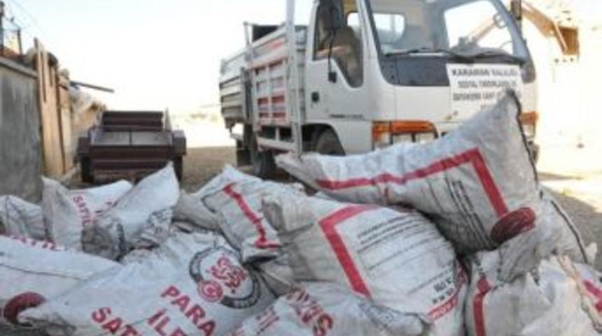 Karaman&rsquo;da İhtiya&ccedil; Sahiplerine 4 Bin 860 Ton K&ouml;m&uuml;r Dağıtıldı