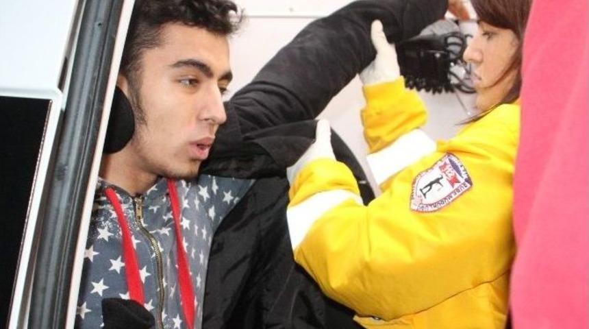 Tabelaya &Ccedil;arpan Motosikletli Yaralandı