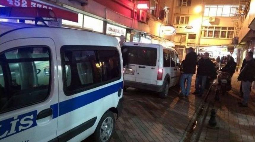 Tartışmada Silahlar &Ccedil;ekildi: 2 Kişi Yaralandı