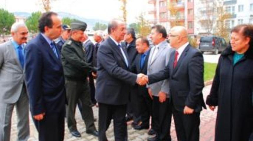 Vali Kara Osmancık&rsquo;ta İncelemelerde Bulundu