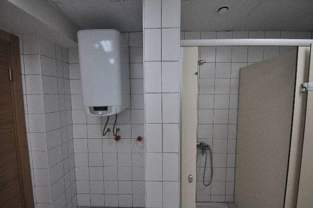 Kemalpaşa Belediyesi Evsizlere Kucak Açtı 1