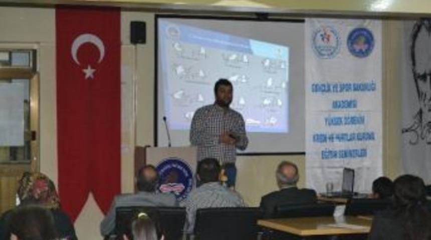 Tatvan&rsquo;da &lsquo;teknoloji Ve İnternet Bağımlılığı&rsquo; Semineri