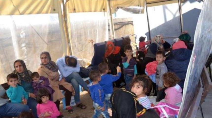 Kuşadası&rsquo;nda 25&rsquo;i &Ccedil;ocuk 64 Ka&ccedil;ak G&ouml;&ccedil;men Yakalandı