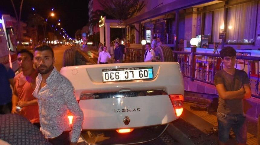 Elektrikli Bisikletle &Ccedil;arpışan Otomobil Takla Attı,3 Yaralı