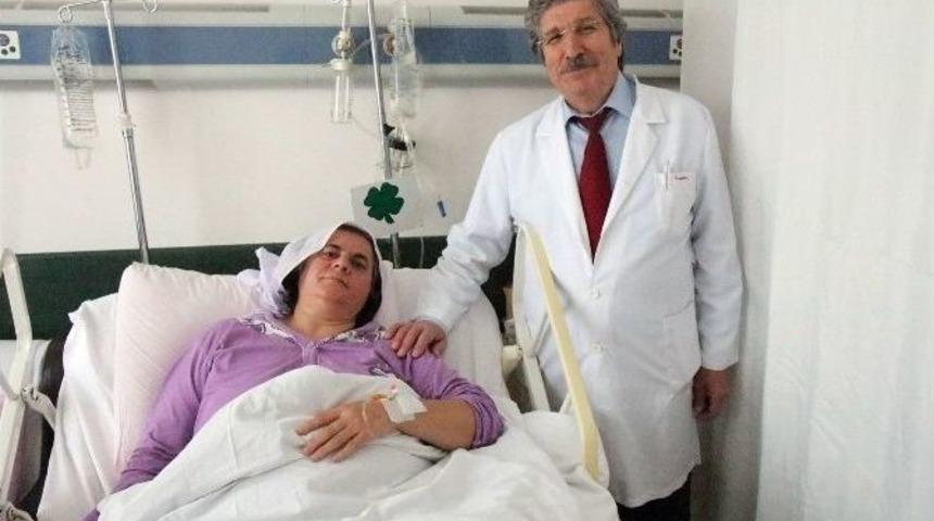 Dalağında Kist Olan Hastaya Kapalı Ameliyat