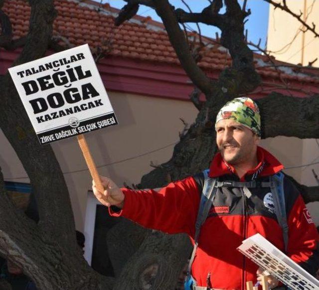 Taş Ocağına Tepki Için Yürüdüler