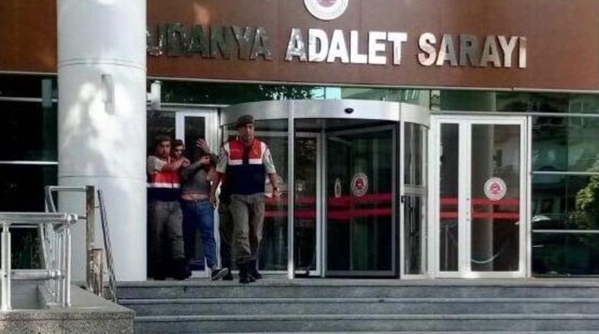 Cezaevi Firarisi Sahte Tiyatrocu Yakalandı
