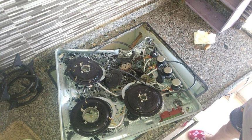 D&uuml;d&uuml;kl&uuml; Tencere Bomba Gibi Patladı