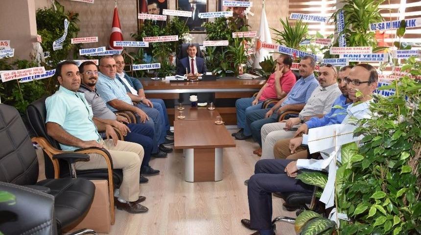 Aksaray Ticaret Borsası&rsquo;ndan Ak Partiye Hayırlı Olsun Ziyareti