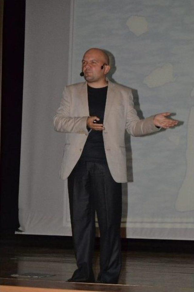 Tarihçi Yazar Talha Uğurlu El: 2