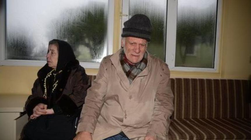 Yangında Eşi Ve Kızını Kaybeden Adam G&ouml;zyaşları I&ccedil;inde Olayı Anlattı