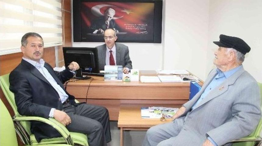 Soydemir, İşkur İl&ccedil;e M&uuml;d&uuml;r&uuml;n&uuml; Ziyaret Etti