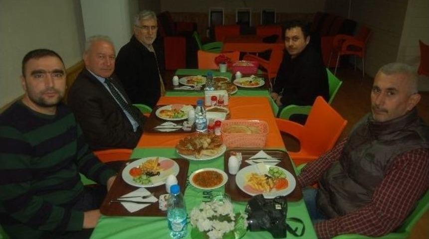 Lapseki Belediye Başkanı Yılmaz Gazetecilerle Buluştu