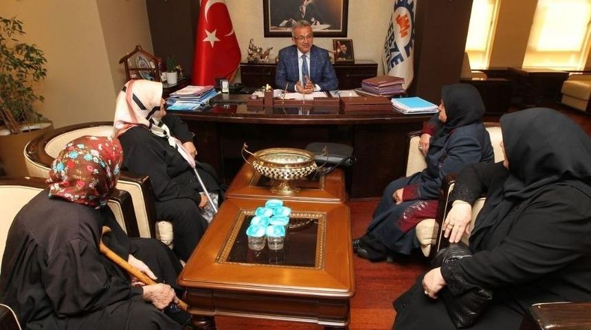 Başkan K&ouml;şker Şehit Ailelerini Ağırladı