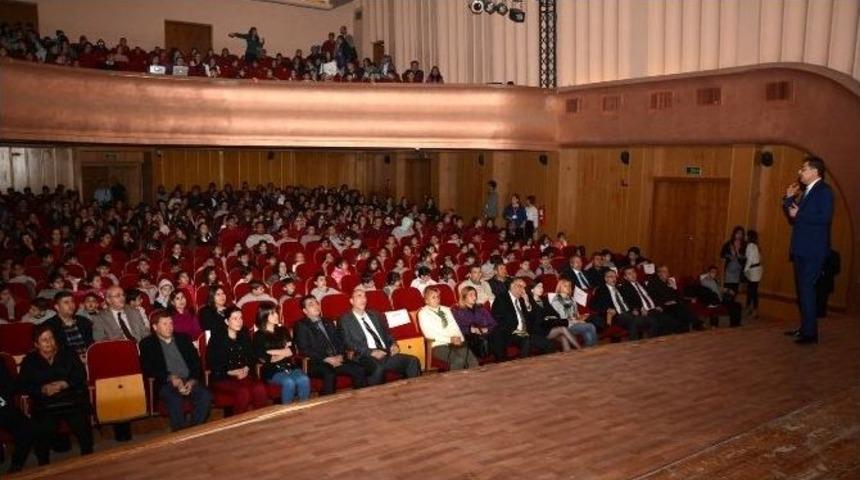 Yaman, &Ouml;ğrencilere Ağız Diş Sağlığı Bilgilendirmesi Yaptı
