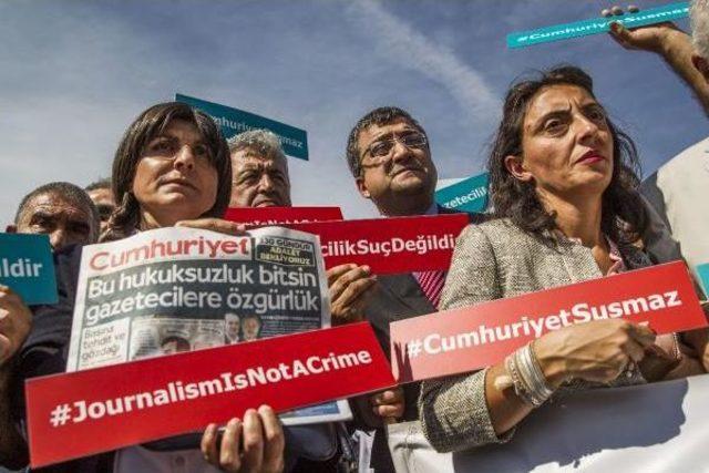 Cumhuriyet Gazetesi Davası Öncesi Basın Açıklaması