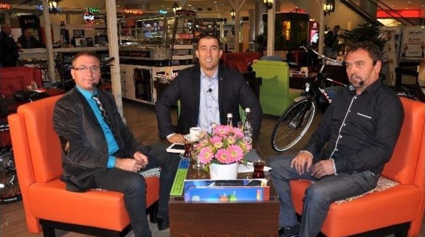 Başkana Canlı Yayında Bisiklet Hediye Edildi