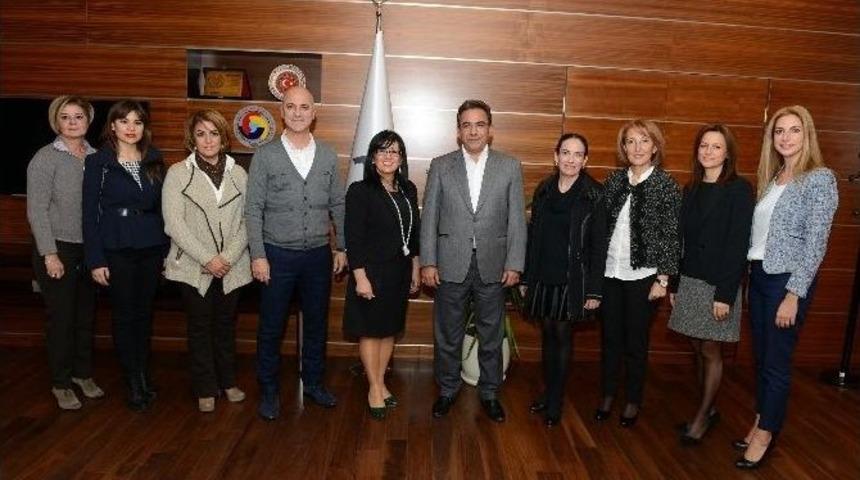 Kadın Girişimciler, Atso Başkanı Budak&rsquo;ı Ziyaret Etti