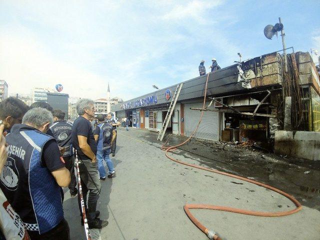 Ataköy Metrosu’nda Yangın Paniği