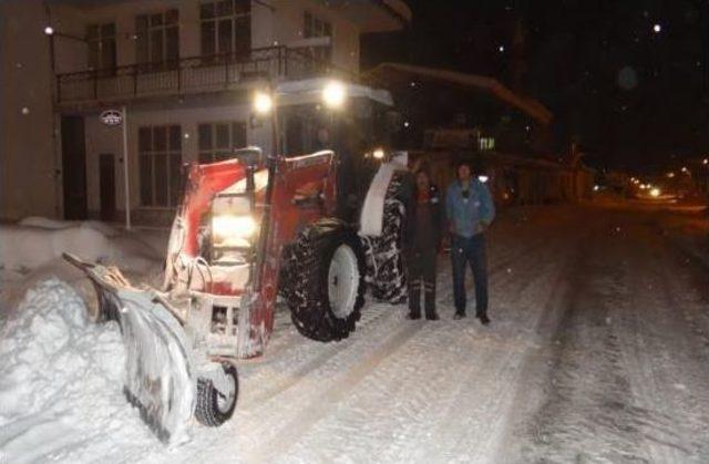 İlçe Yolunu Karayolları Yerine Belediye Açtı