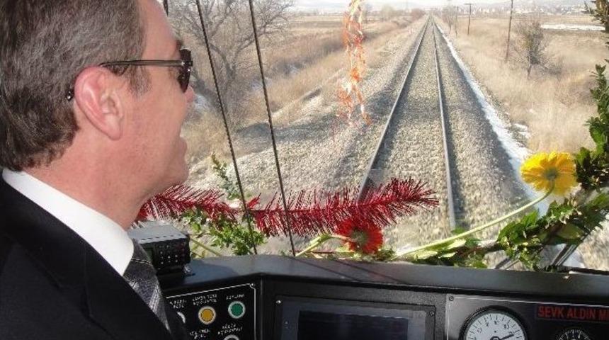 K&uuml;tahya, Elektrikli Trenler Ve Sinyalizasyon Sistemi İle Tanışıyor