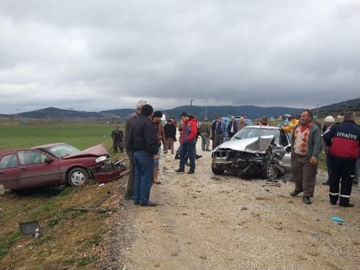 Cenaze D&ouml;n&uuml;ş&uuml; Kaza: 7 Yaralı