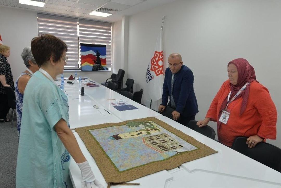 Karesi&rsquo;de H&uuml;nerli Eller Yarıştı