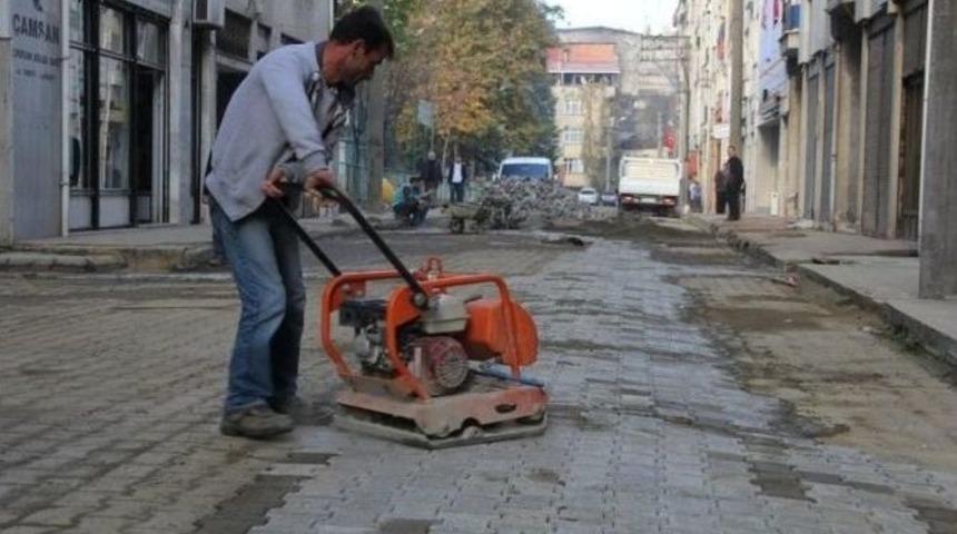 Doğalgaz &Ccedil;alışması Tammalanan Mahallerde &Uuml;styapı &Ccedil;alışmaları Başladı
