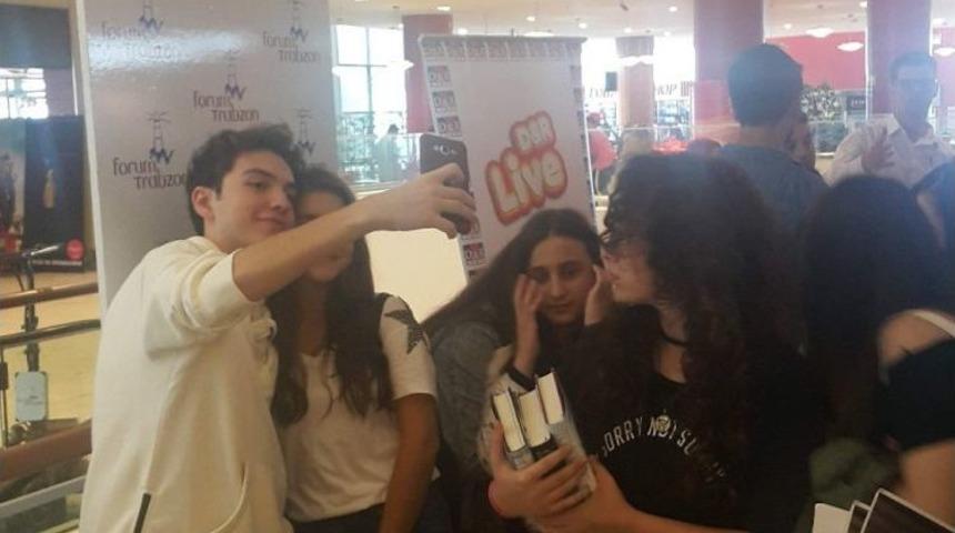 Wattpad Yazarları Trabzon&rsquo;da Hayranlarıyla Buluştu