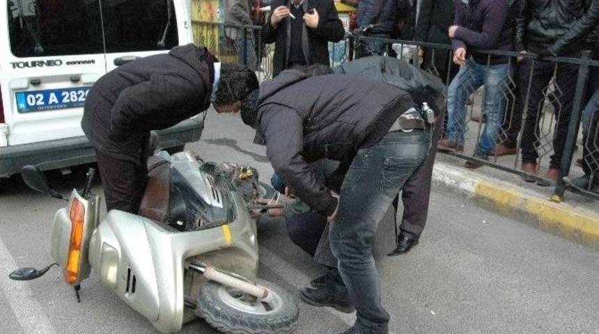 Plakasız Ve Şase Numarası Silinmiş Motosikletin Sahibi Aranıyor