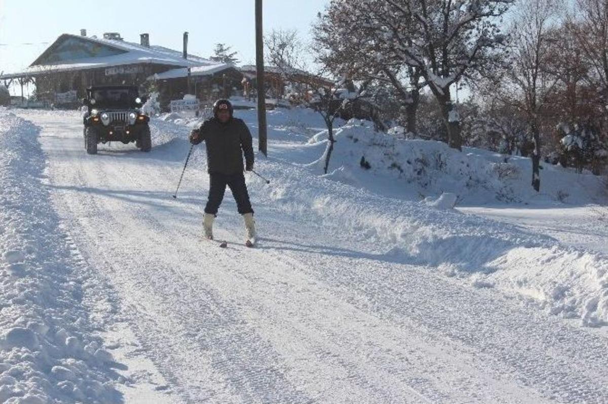 Beyşehir Yaka Manastır Tabiat Parkı&rsquo;nda Kayak Keyfi