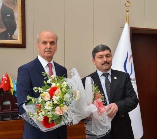 Cbü de rektörlük devir teslimi yapıldı 2